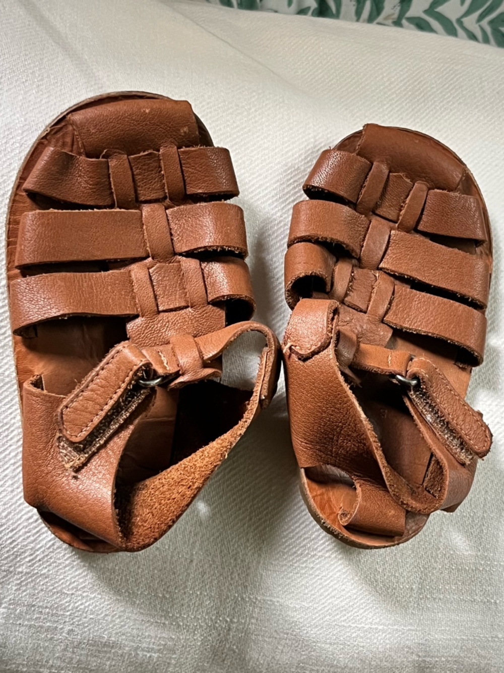 Baby leather sandals